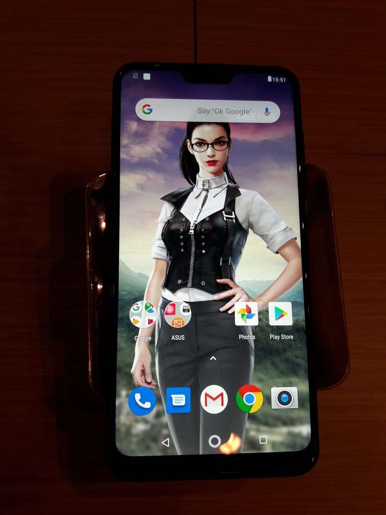 Tampilan depan Zenfone Max Pro M2
