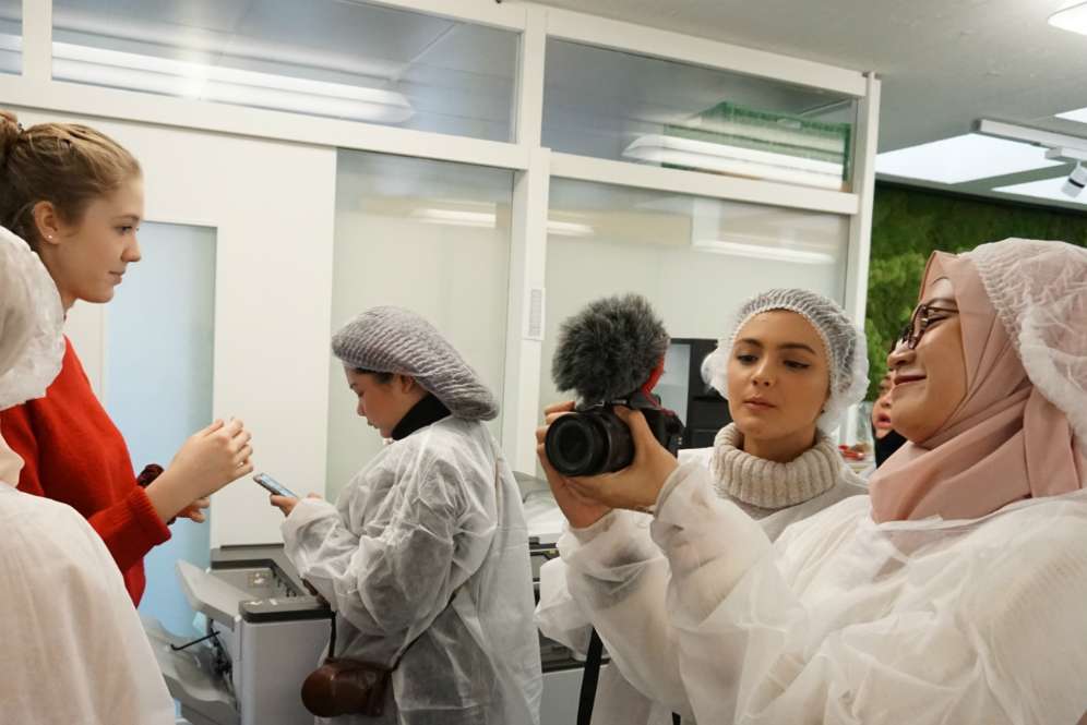 Kunjungan ke pabrik Apple Stem Cell, Swiss