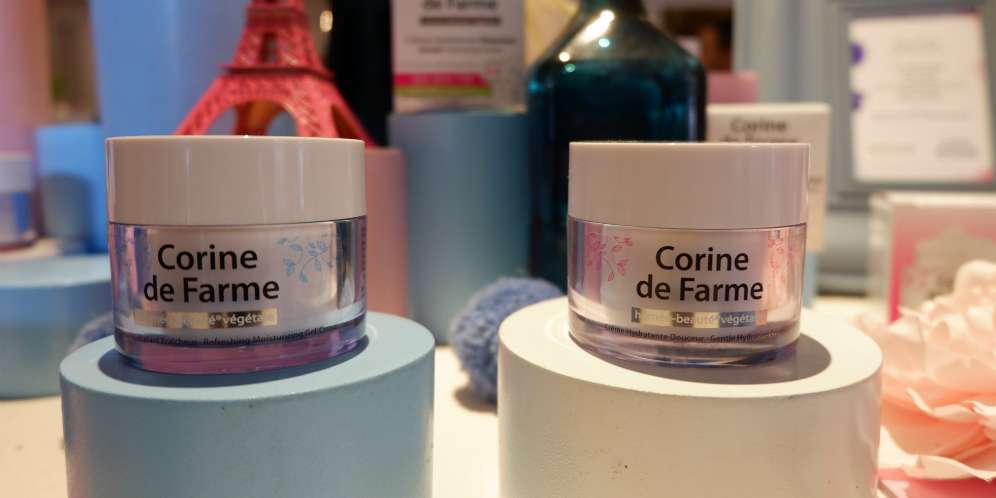 Corine de Farme/Mega Rasmiyati