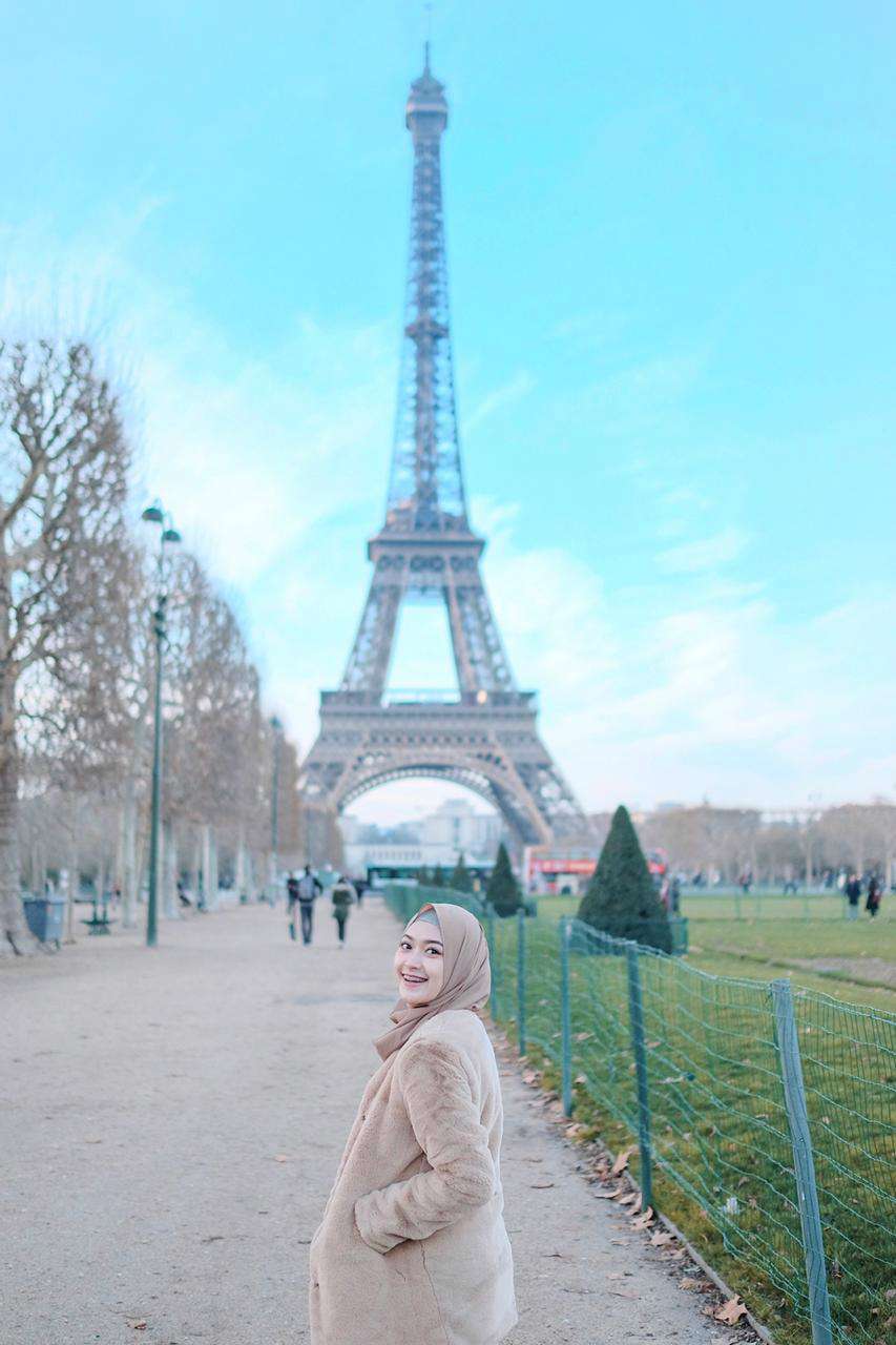 Travel in Style di Menara Eiffel, Paris