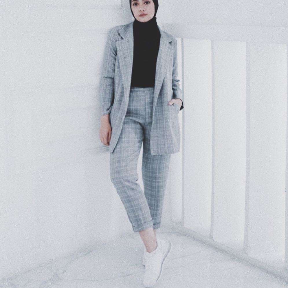 Gaya Office Wear