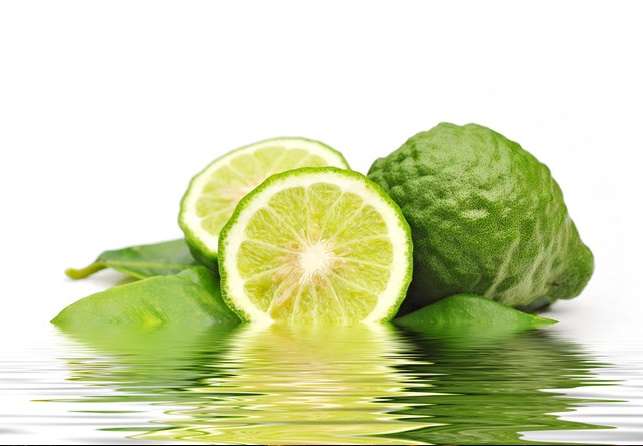 Cara menghilangkan bau ketiak dengan jeruk purut