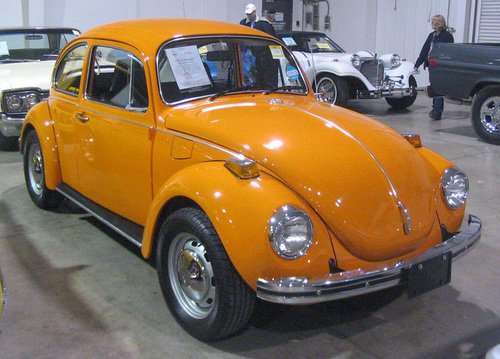 Awalnya, Bumblebee menggunakan mobil ini.