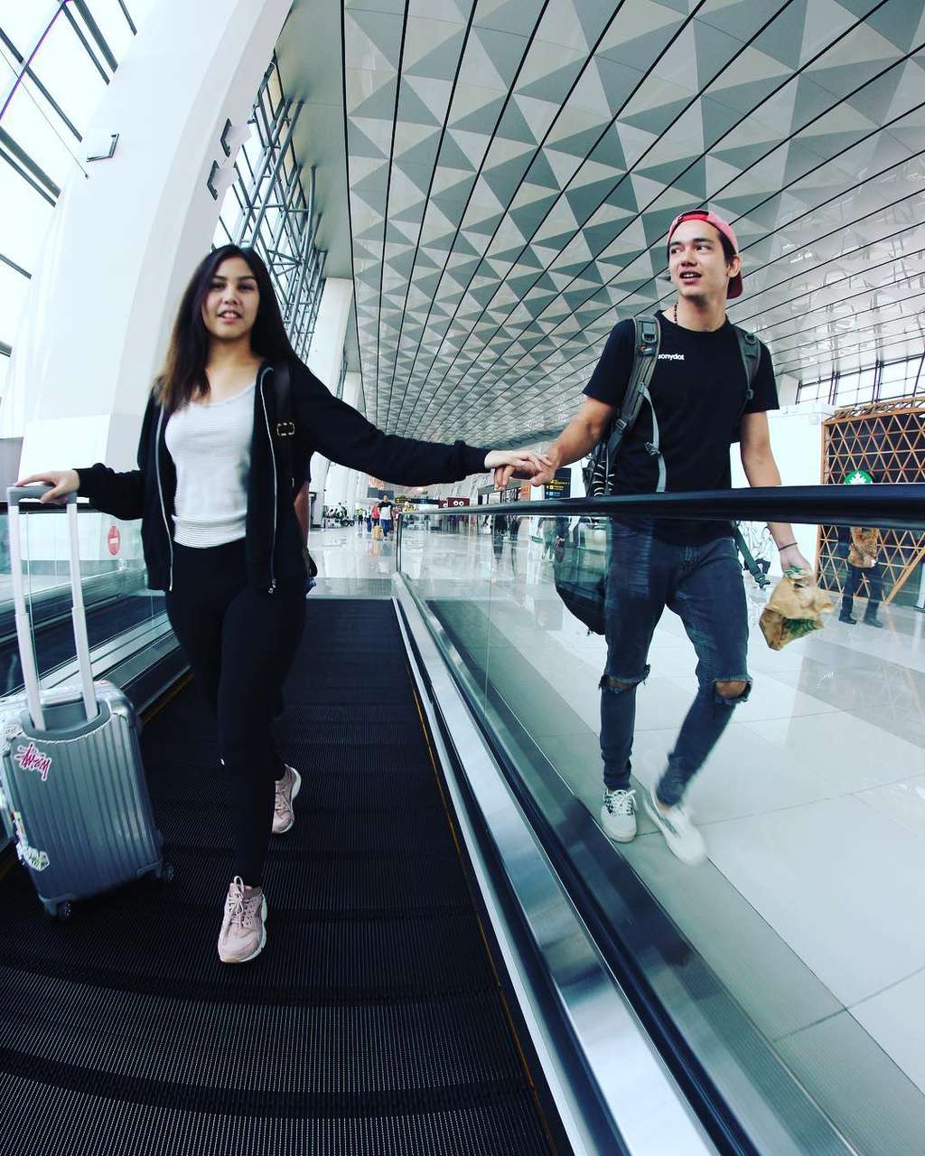Vanesha Prescilla dan Adipati Dolken
