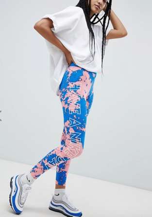 Busana Tie Dye