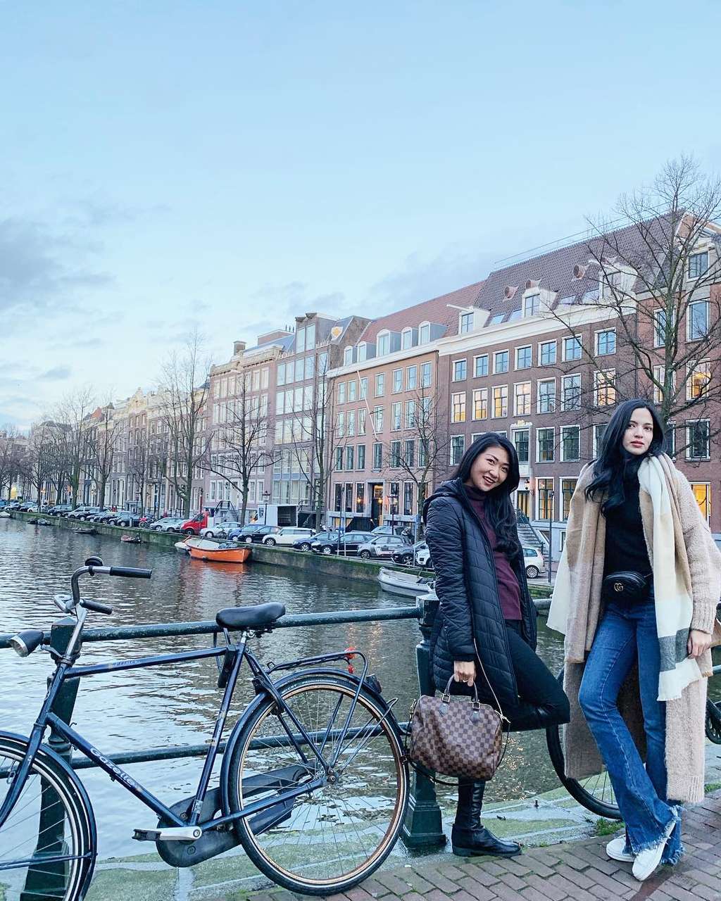 Nia Ramadhani dan Theresa Wienathan
