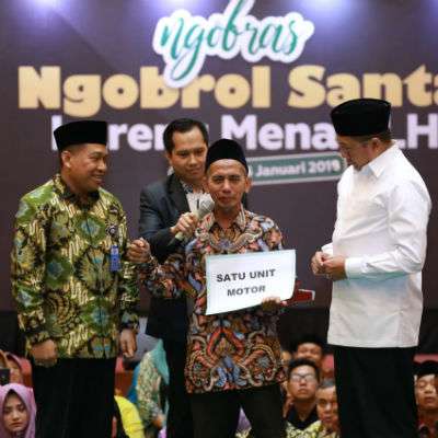 Udin dihadiahi satu unit motor