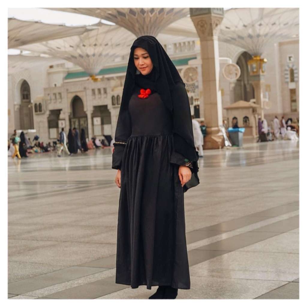 Maia Estianty Berhijab