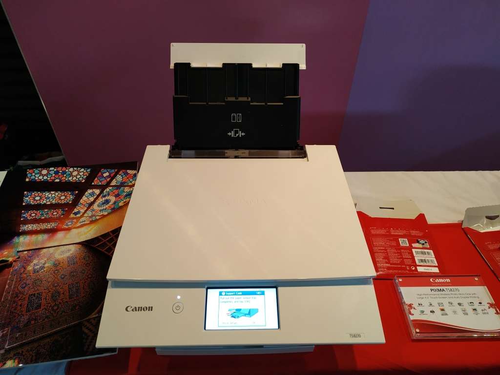 Ada printer multifungsi dari Canon yang tak hanya bisa mencetak foto dan tulisan.