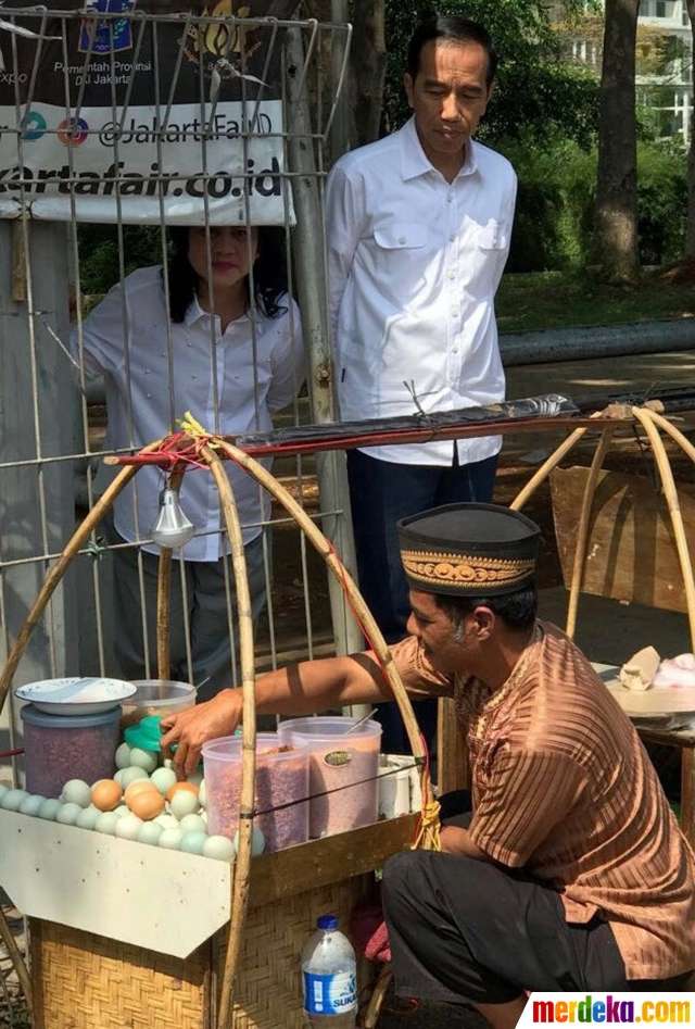 Jokowi Jajan Jokowi Jajan