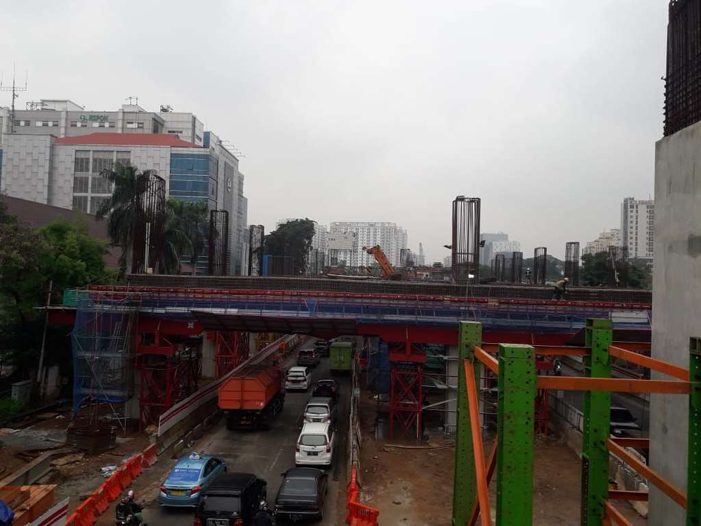 LRT ini rencananya akan beroperasi pada 2021.