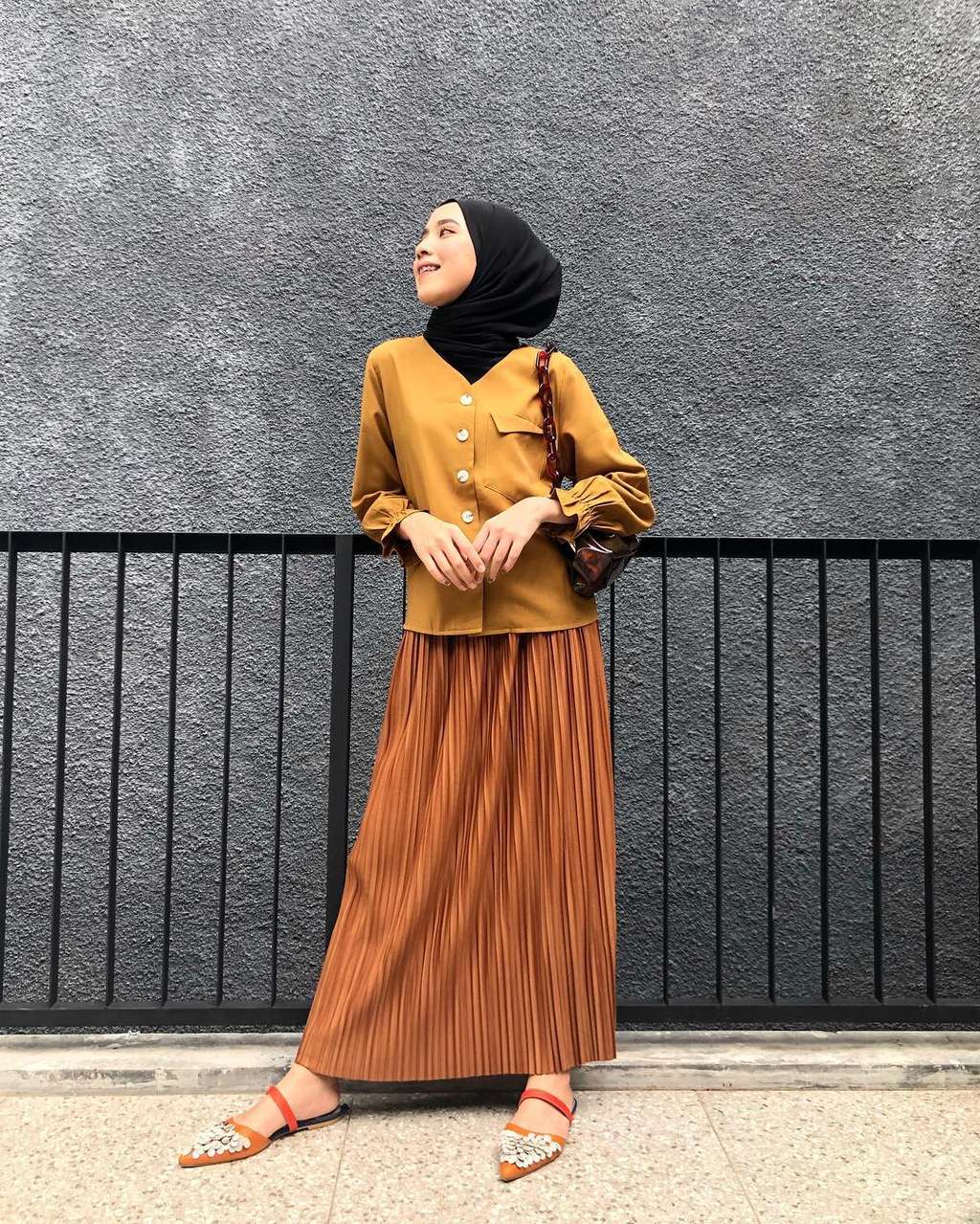 Warna Earth Tone