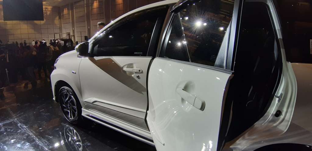 Sistem pintu sudah keyless