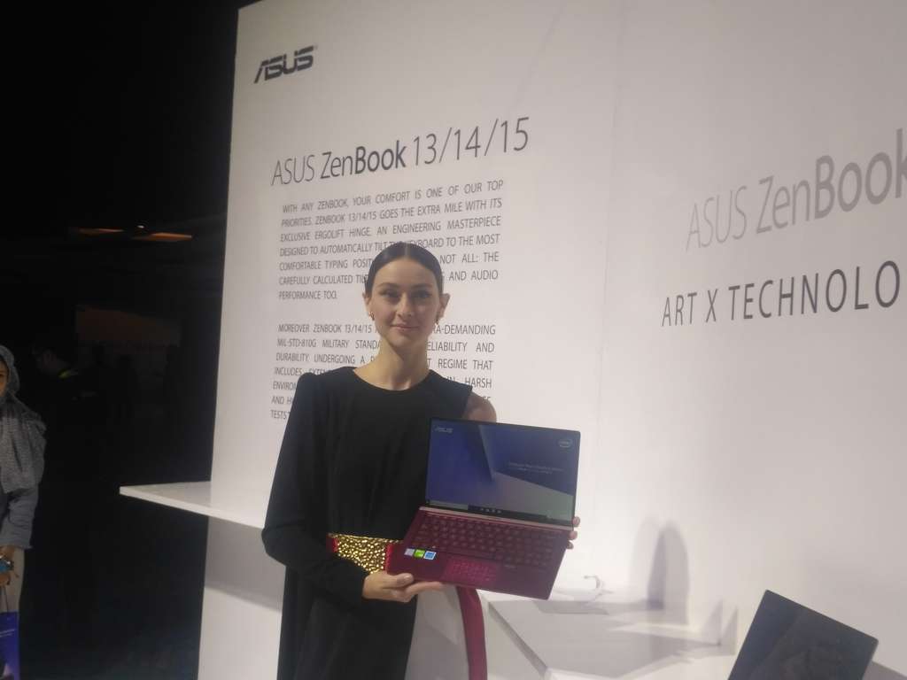 Asus mengeluarkan tiga laptop tipis terbarunya.