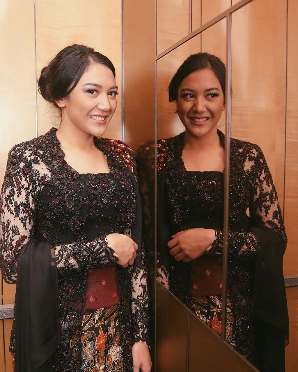 Putri Tanjung