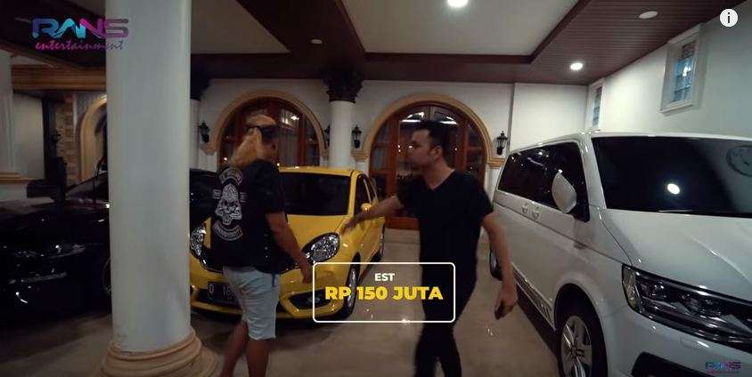 Koleksi mobil Sule (4)