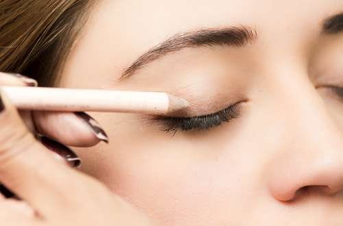 Eyeliner Putih