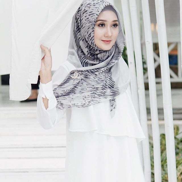 Instagram.com/dianpelangi