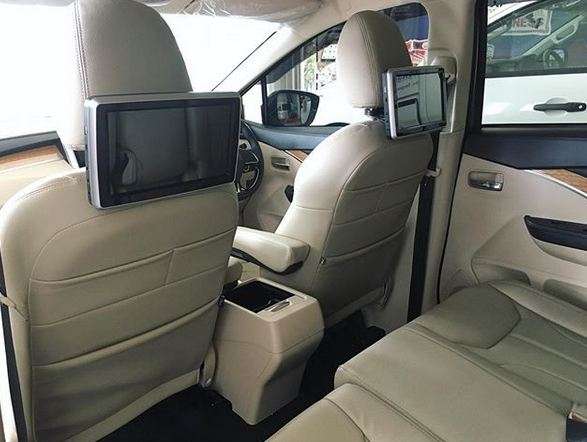 Varian anyarnya disisipi dengan fitur hiburan.