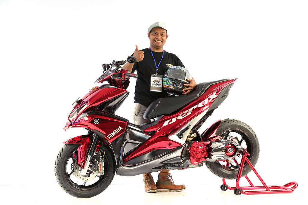 Ahmad Untung menjadi pemenang modifikasi Aerox 155 di Surabaya.