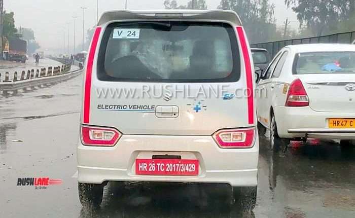 Suzuki Karimun WagonR listrik ketahuan sedang jalan-jalan (2)