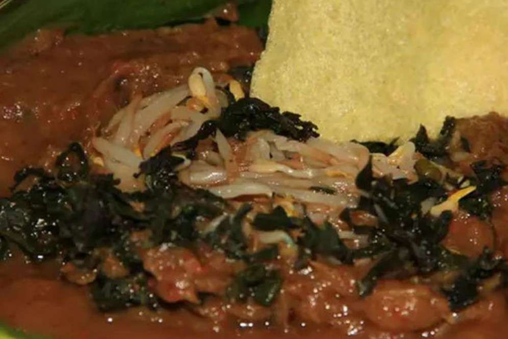 Pecel Semanggi