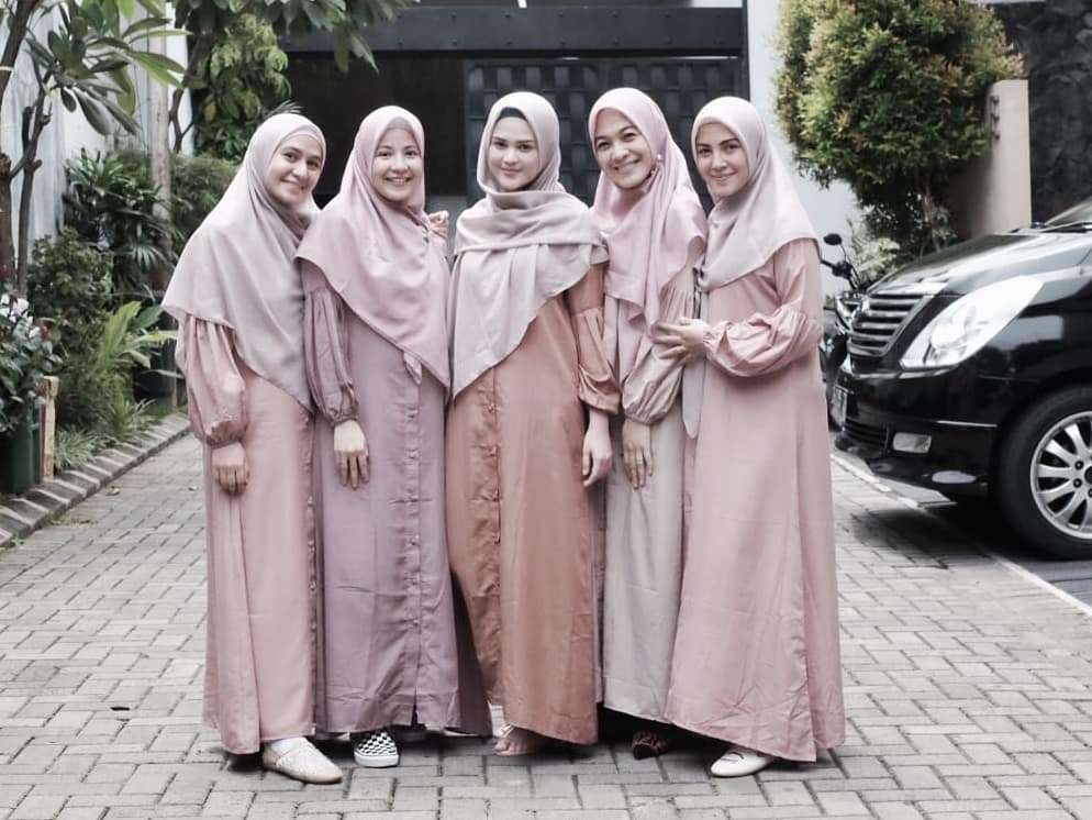 dian dan teman-temannya