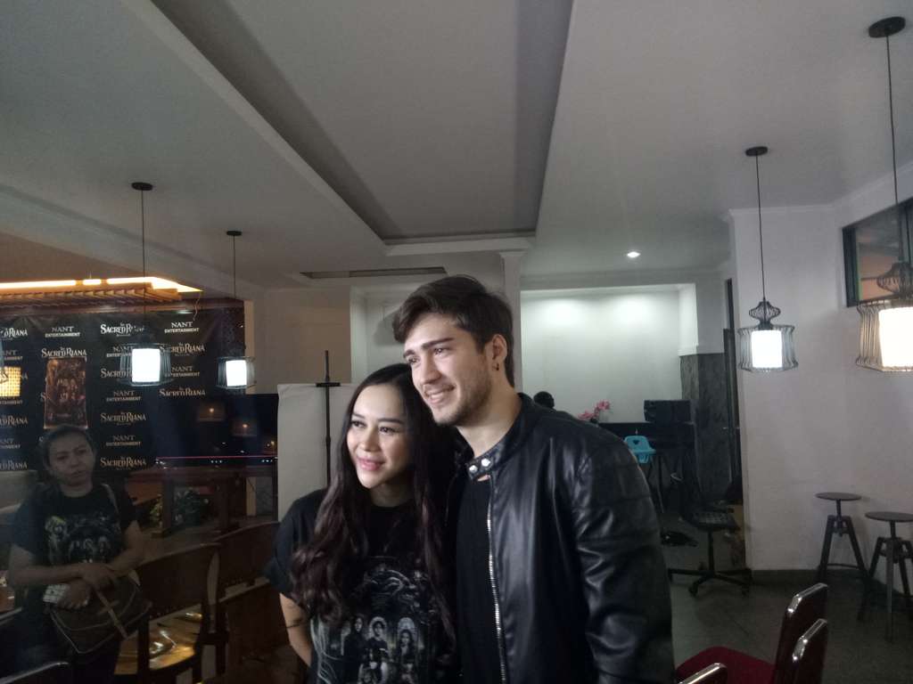 aura kasih