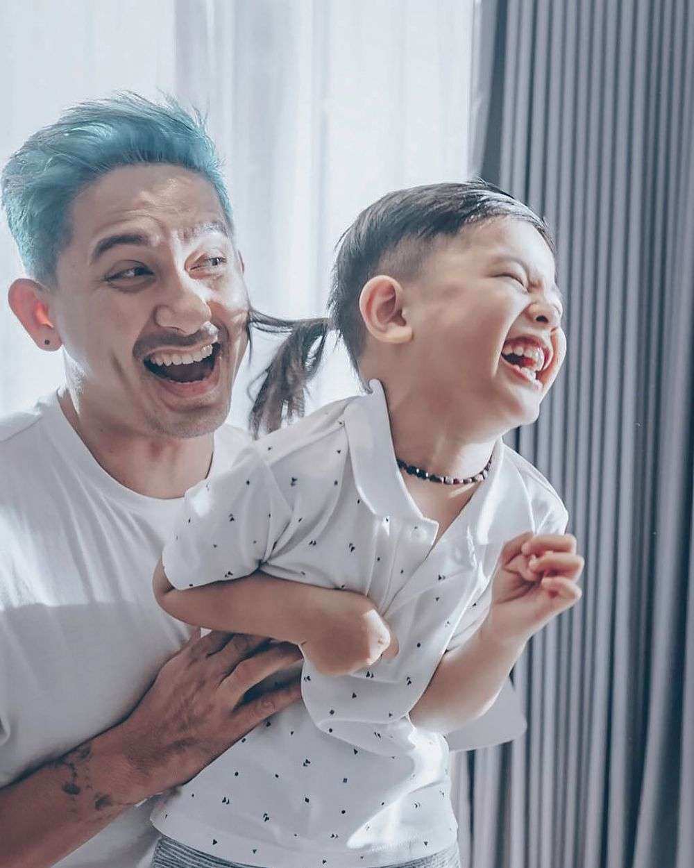 Seleb Urus Anak