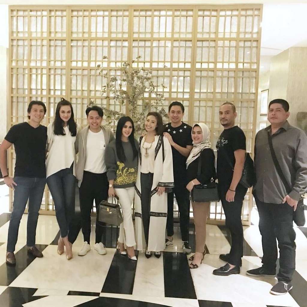 Luna Maya dan Syahrini
