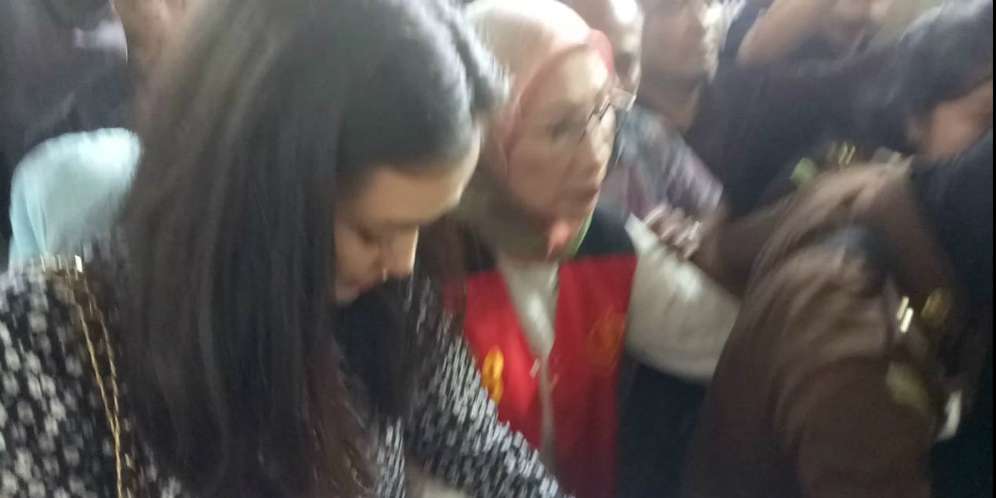 Ratna Sarumpaet dan Atiqah Hasiholan di PN Jakarta Selatan