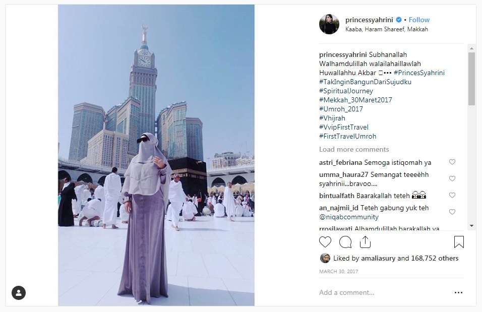 Syahrini pakai niqab