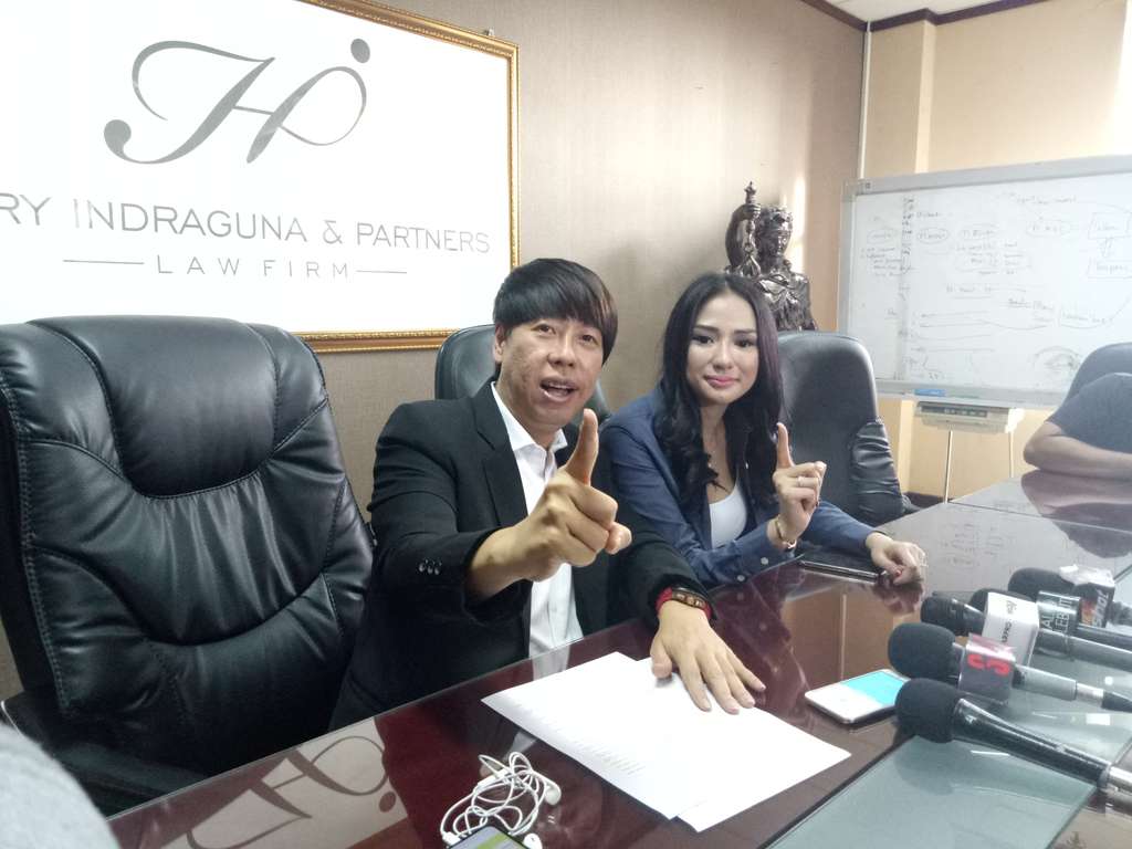 Bella Luna dan Kuasa hukumnya