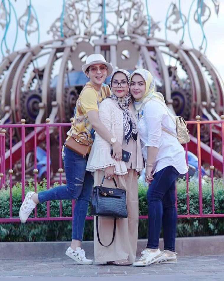 syahrini dan aisyahrani