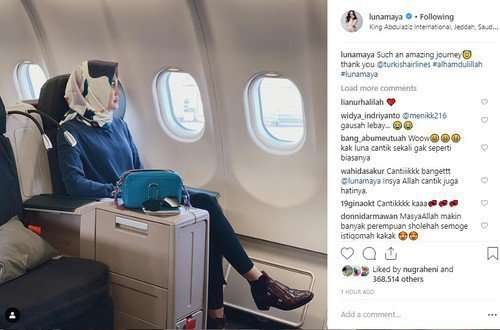 Luna Maya berhijab