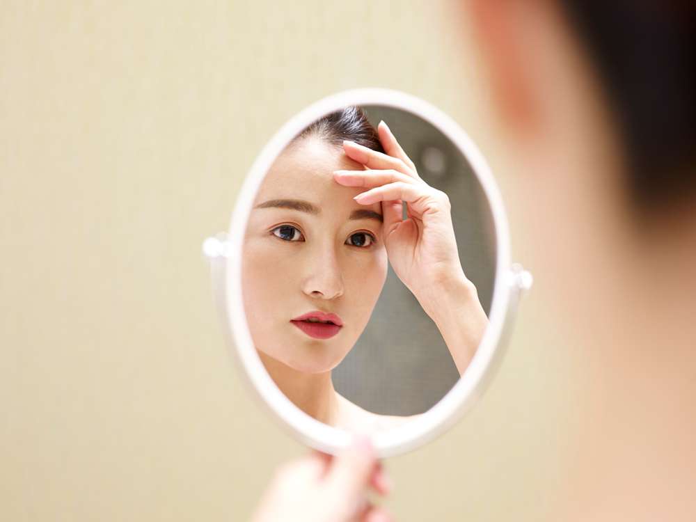 7 Langkah Makeup Bold dari MUA asal Korea