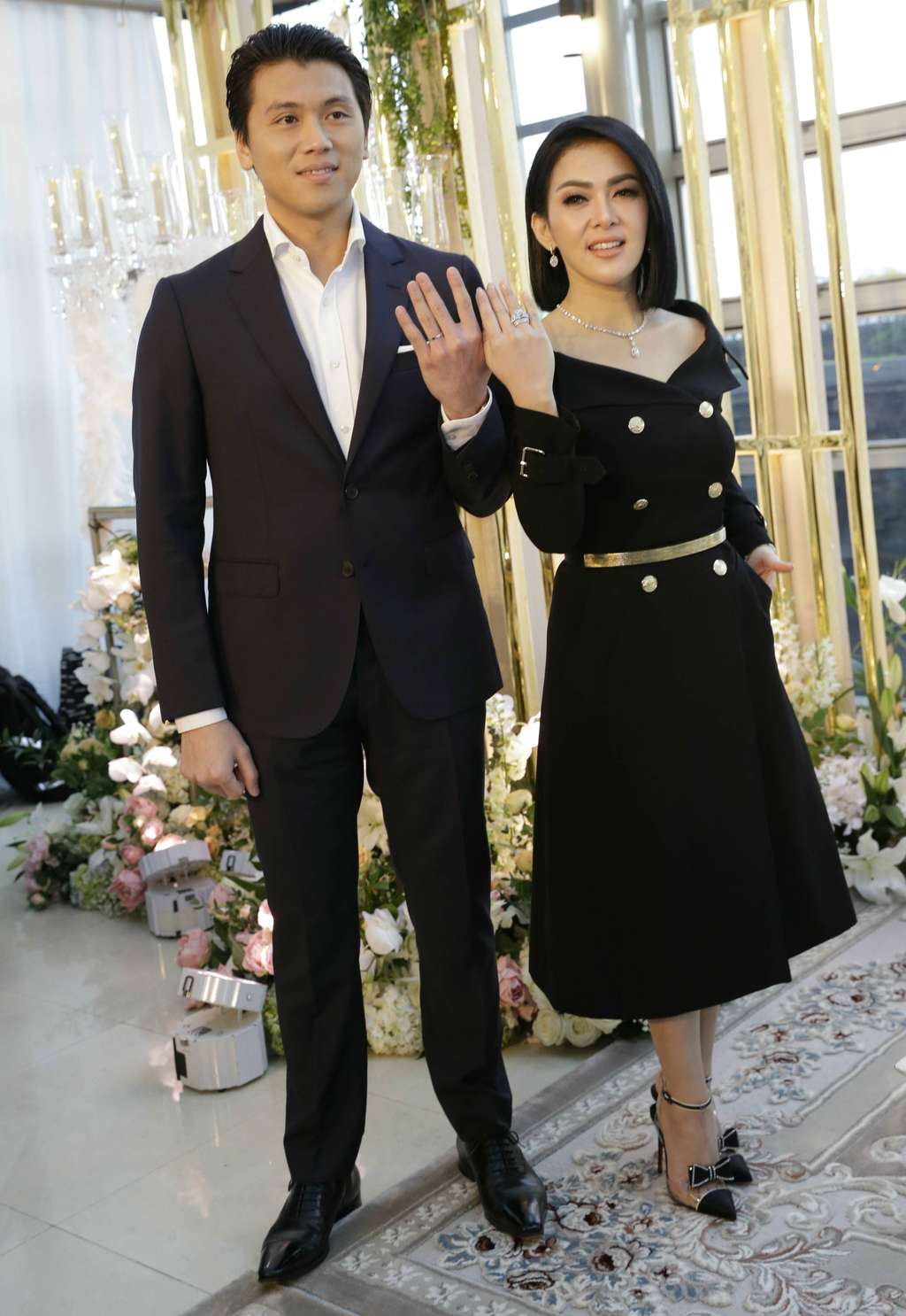 Syahrini dan Reino Barack