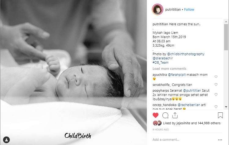 Anak kedua Putri Titian dan Junior Liem lahir.