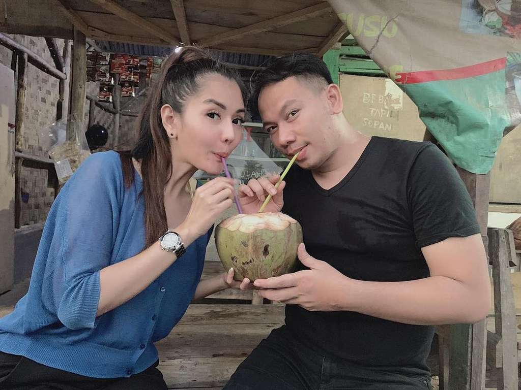 Vicky Prasetyo dan Anggia Chan