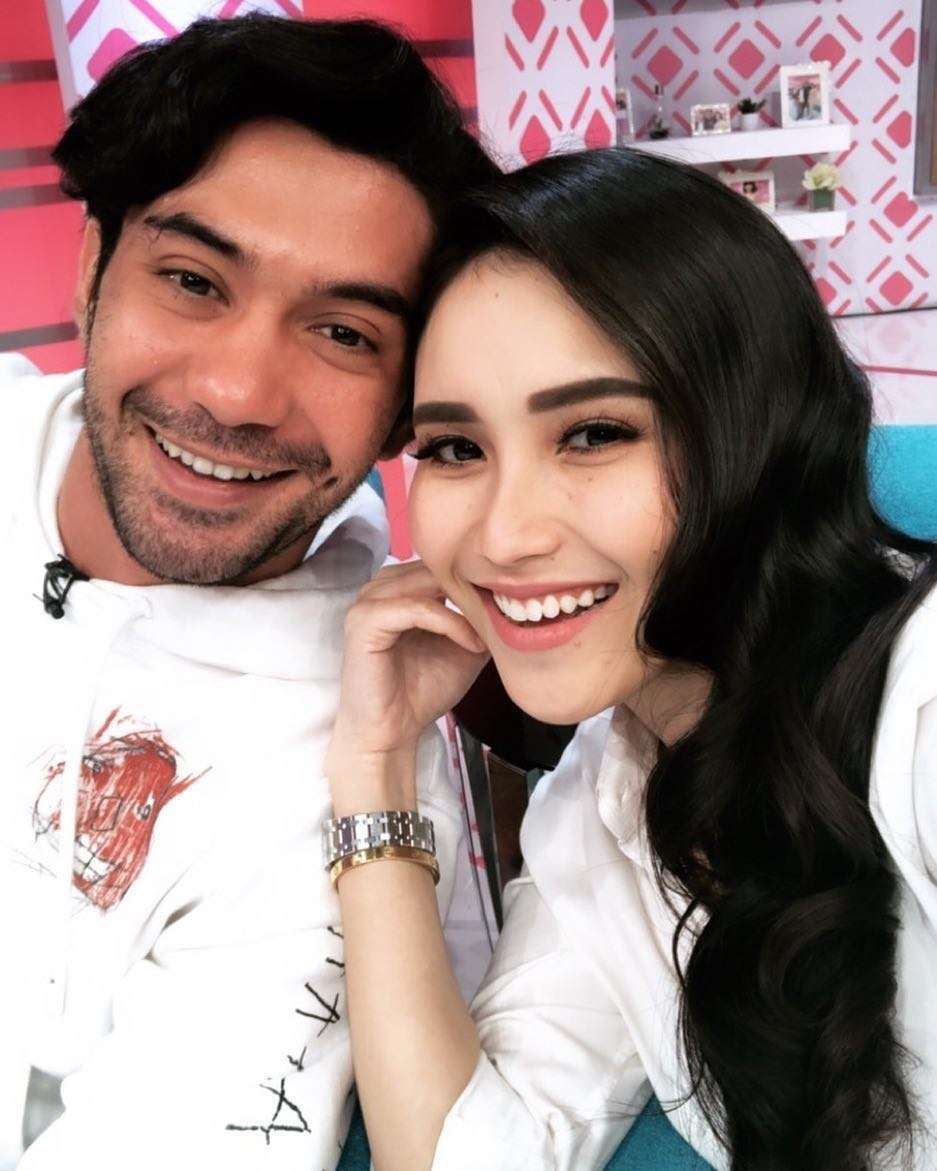 reza dan ayu ting ting
