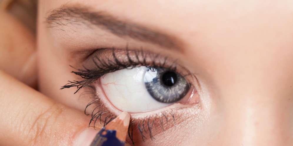 Eyeliner Putih