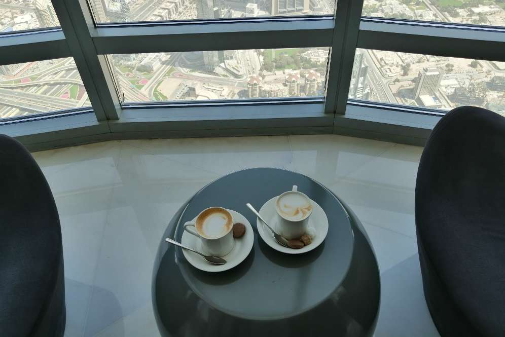 Ngopi di Burj Khalifa
