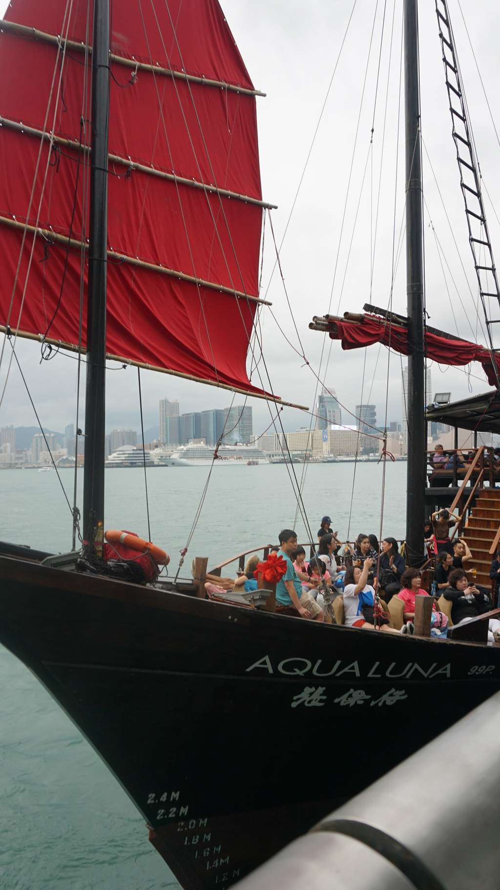 Aqualuna Evening Sail Experience