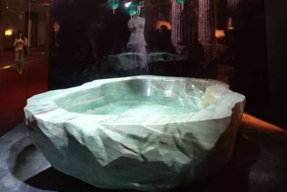 Bak Mandi mewah