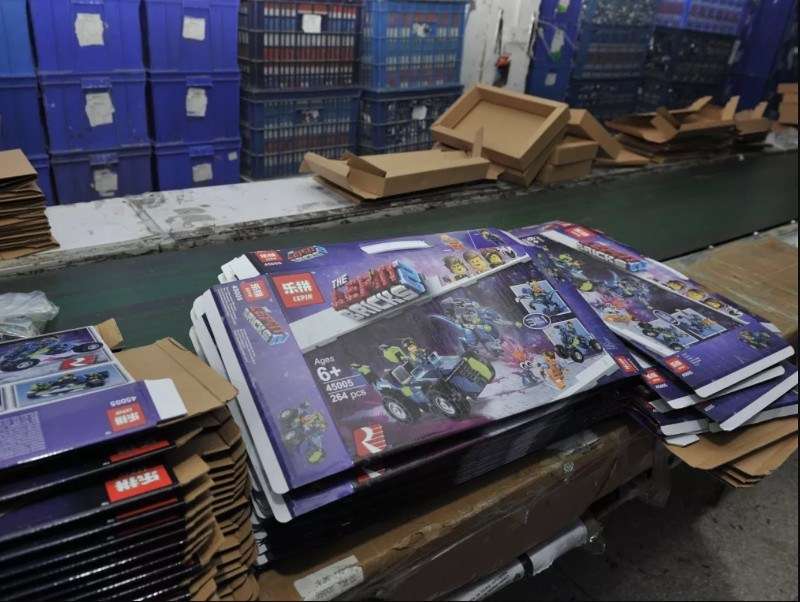 Harganya jauh lebih murah daripada Lego`