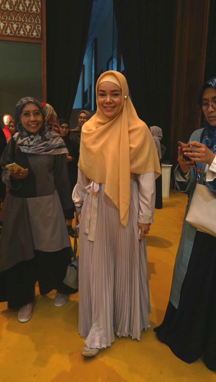 Dewi Sandra
