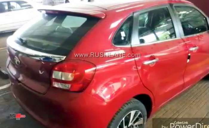 Penampakan Toyota Glanza (2)
