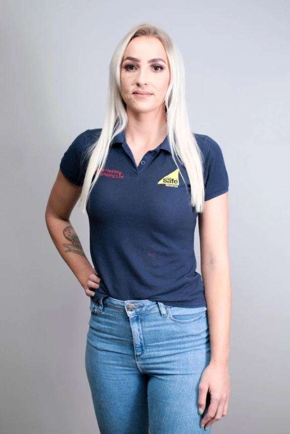 Tukang Ledeng Cantik Tukang Ledeng Cantik