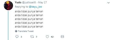 Kasian, nggak punya teman.