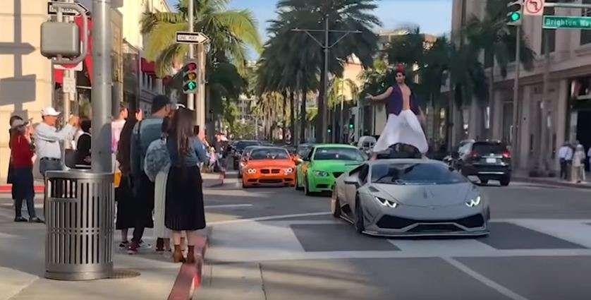 Aladdin `menerbangkan` Lamborghini (3).